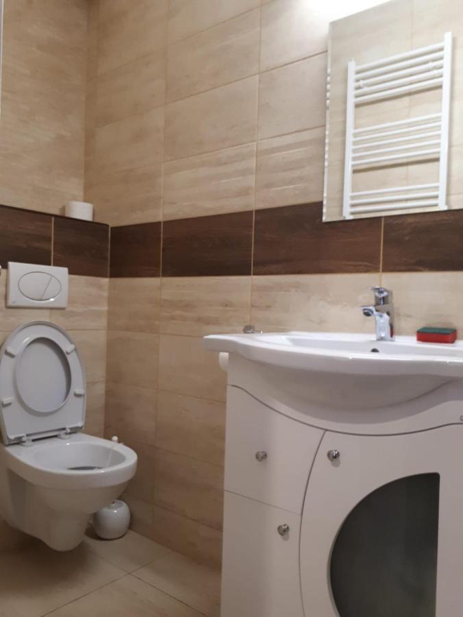 Hunyadi Budget Ciresica Σίμπιου Εξωτερικό φωτογραφία